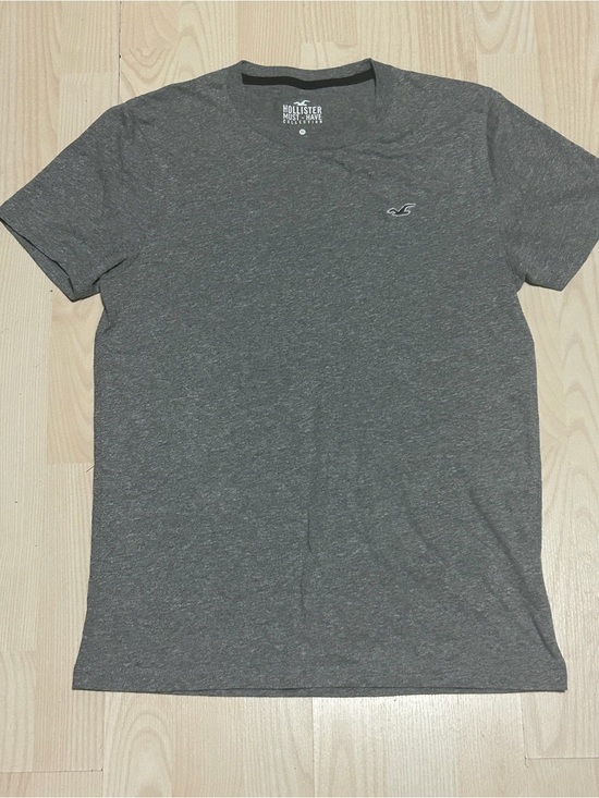 Hollister Other - Hollister Men's Heather Charcoal Crew Neck T-Shirt